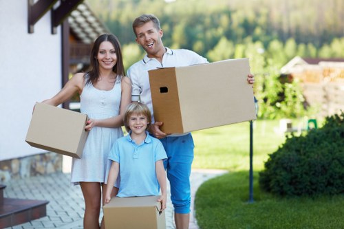 Removal service for a flat move in Raynes Park