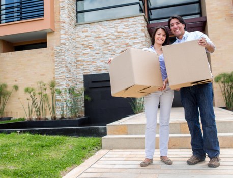 Packing and loading support from local movers in Raynes Park